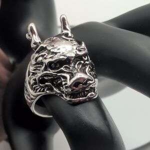 NWOT Silver Toned Demon Dog Head Ring Stainless Steel